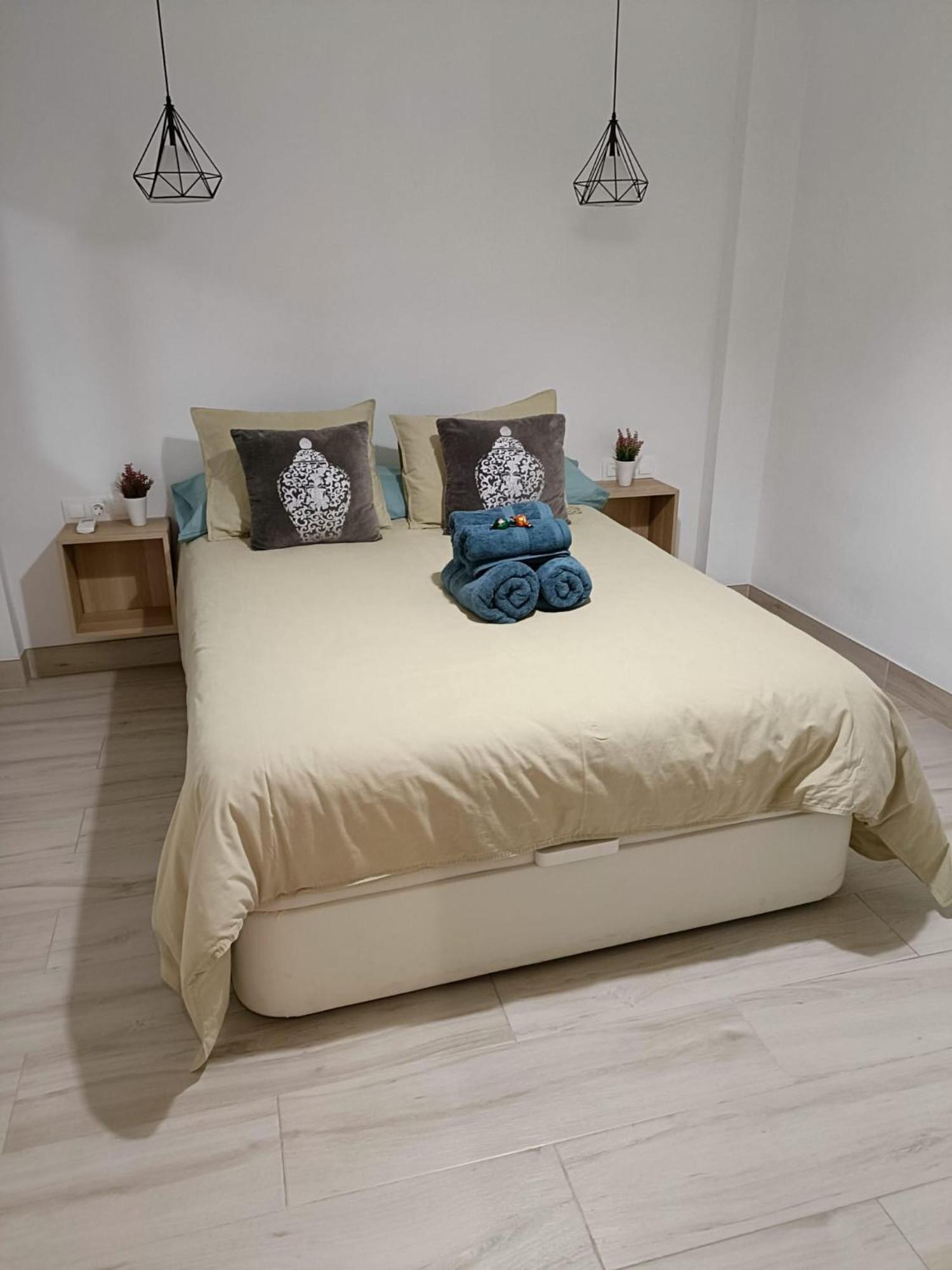 Apartamento Arandas Centro, By Daimar グラナダ エクステリア 写真